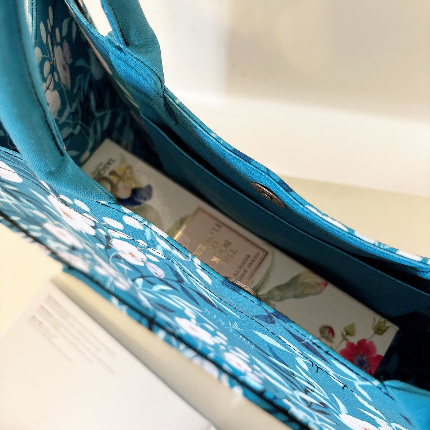 茶花與蝴蝶 帆布手提大方包-湖水藍綠(新品)