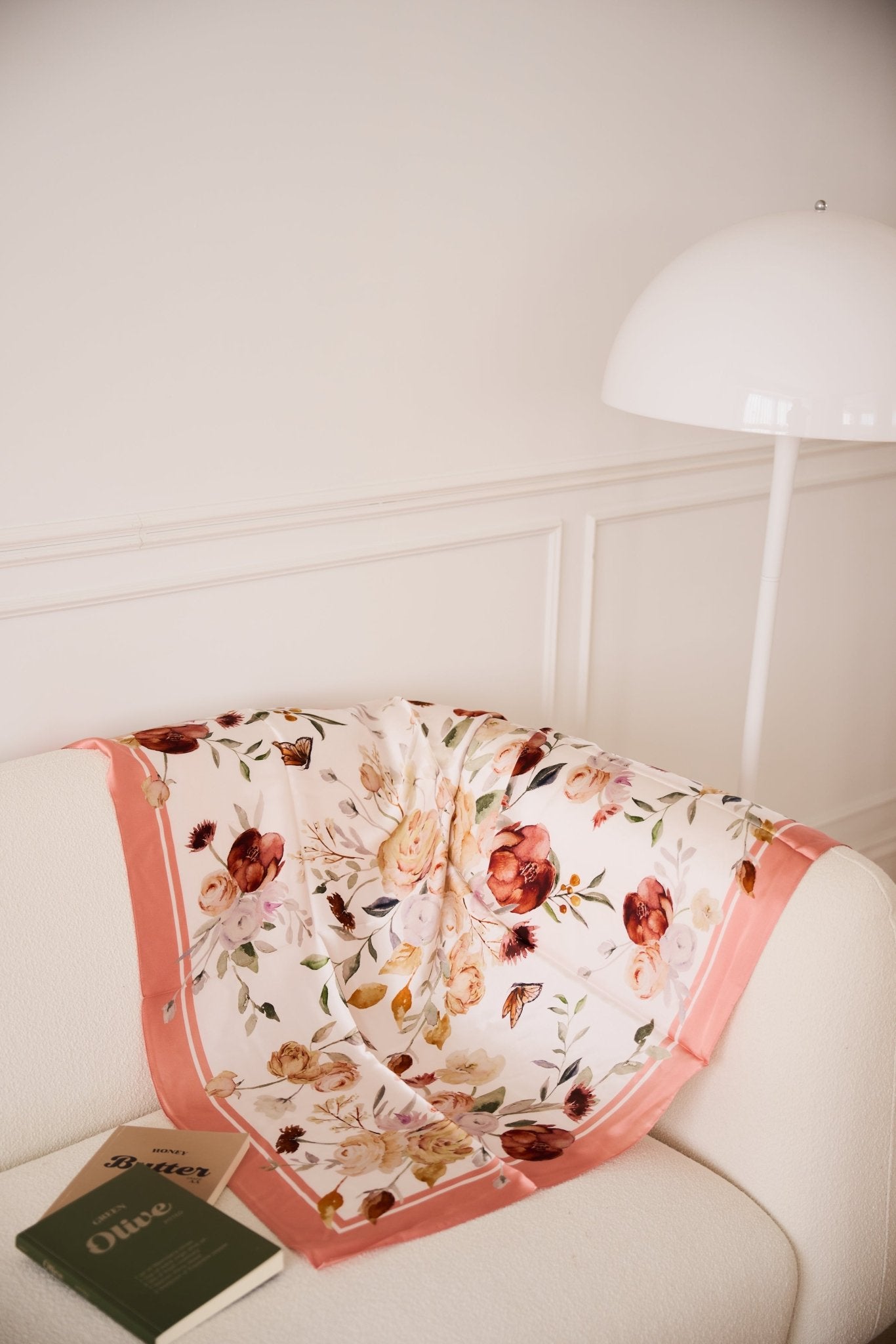 花束與蝴蝶雙面真絲絲巾-珊瑚粉(粉橘) - L floral 100% Mulberry Silk scarf by 我的商店 draped on white sofa