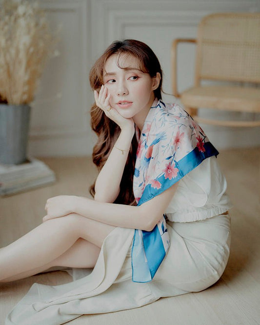 飛鳥與野花雙面真絲絲巾 - 土耳其藍（藍綠） - NINA HO ILLUSTRATION我的商店